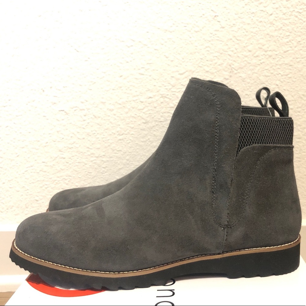 Blondo Perla Weatherproof Suede Booties